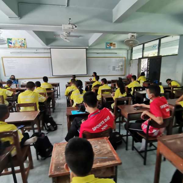 ภาพบรรยากาศชมรมคณิตคิดสนุก